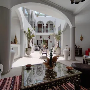 https://riad-dar-blanche.marrakeshhotelsmorocco.com